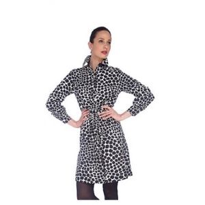 Isaac Mizrahi giraffe print shirt dress